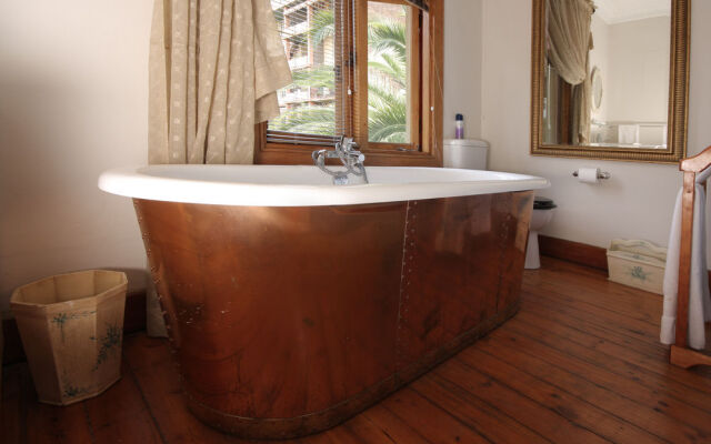 Shani Boutique Hotel