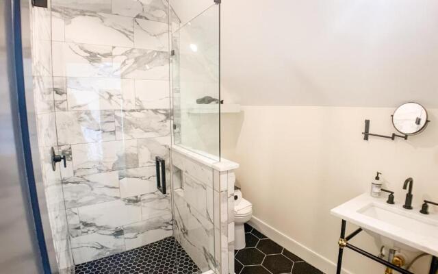 Guesthouse Charleston EAST 46 G and H