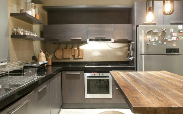 Charming Flat 450 m to City s Mall in Tesvikiye