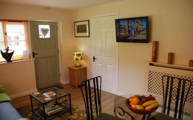Wood Cottage Bed And Breakfast