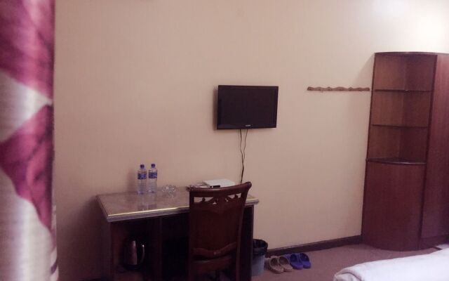 New Yuetan Hotel
