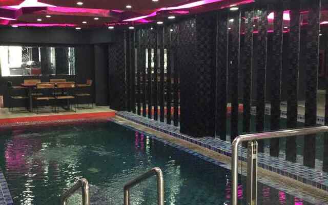 Hotel Surya Pantai Losari