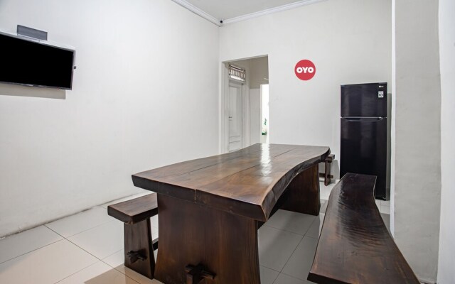 Hotel O Almahyra Guest House Syariah