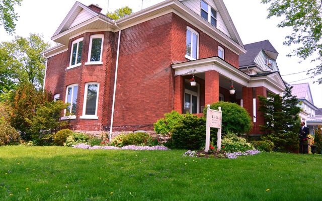 Li-Li Bed & Breakfast