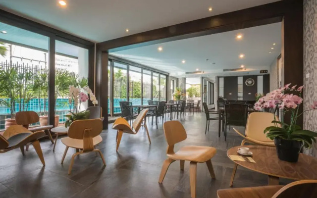Lani Chiang Mai Hotel