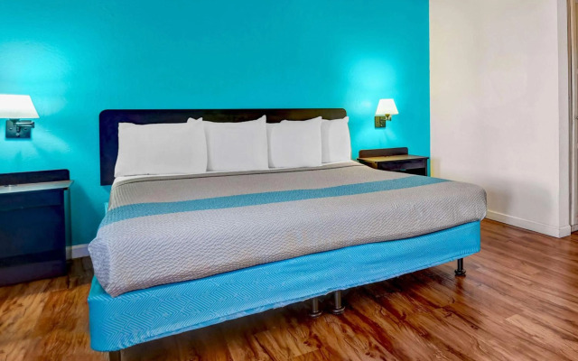 Motel 6 Fort Bragg, CA