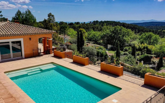 Luxury Property With Private Pool