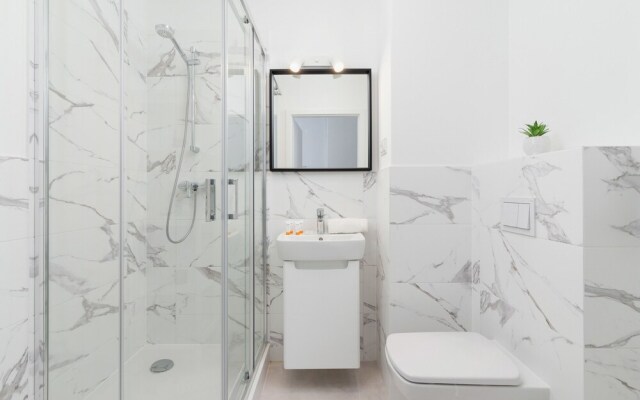 Elegant Studio in Krakow by Renters