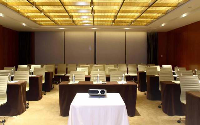 Hilton Shanghai City Center