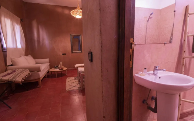 Kasbah Sahara Services Hotel