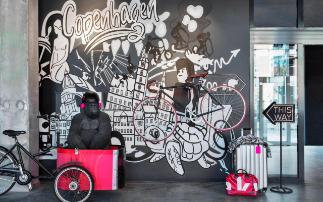 Moxy Copenhagen Sydhavnen