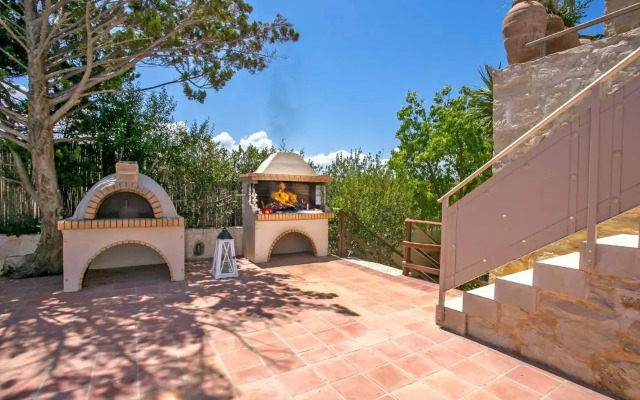 Villa Minos