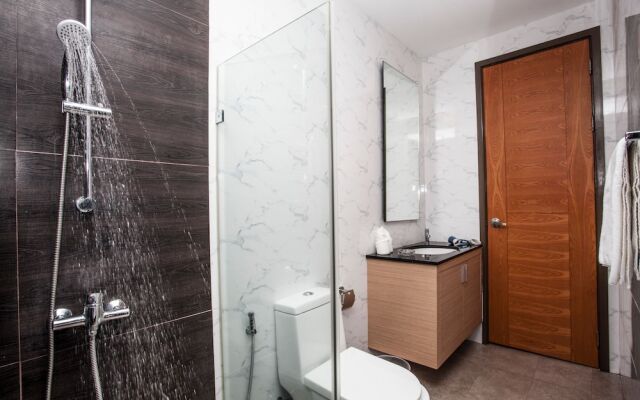 Jomtien Lamore Villa 2 Bedroom with Jacuzzi Pool