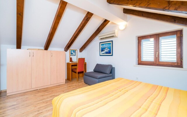 Stunning Apartment in Cavtat With 1 Bedrooms and Wifi