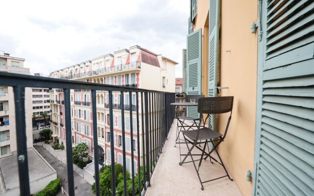 Suite Coquelicot - Five Stars Holiday House