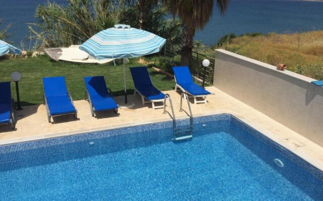 Kallinousa Beach Villa