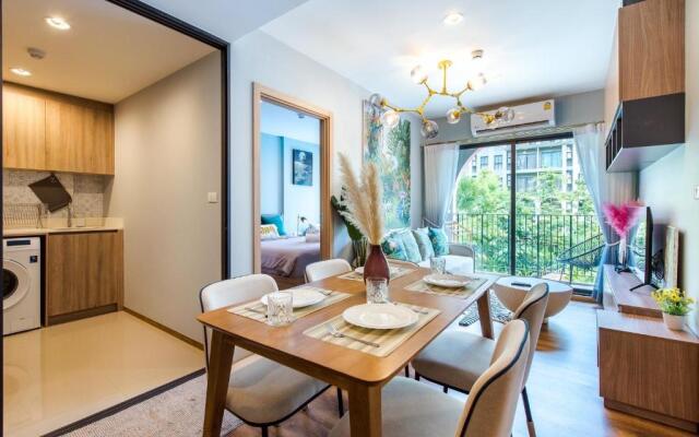 2BR Designer's villa at La Habana Huahin