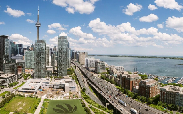 Premier High-Rise Downtown Suites