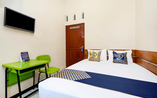 Super OYO 2209 Solo Point Guest House Syariah