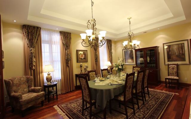 Stone Edge Estate Bed & Breakfast