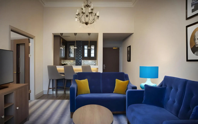 Leonardo Royal Hotel London City