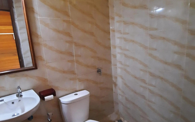 Hotel Besar Bulan Baru - Senggigi