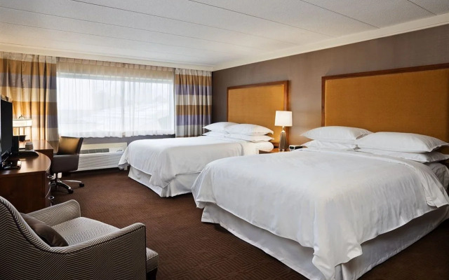 Sheraton Niagara Falls