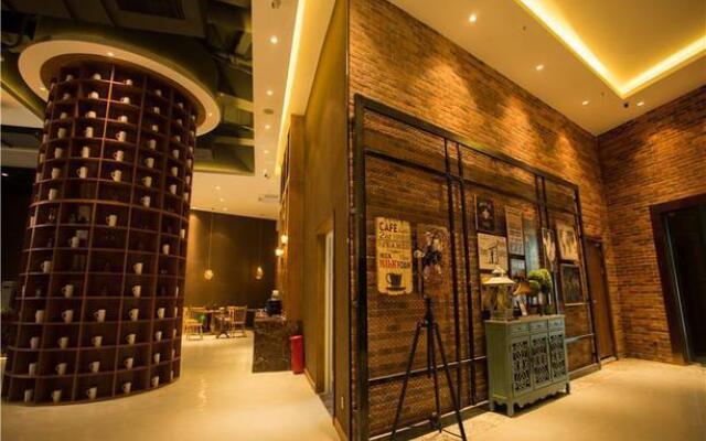 James Joyce Coffetel (Shishi Gold Coast)