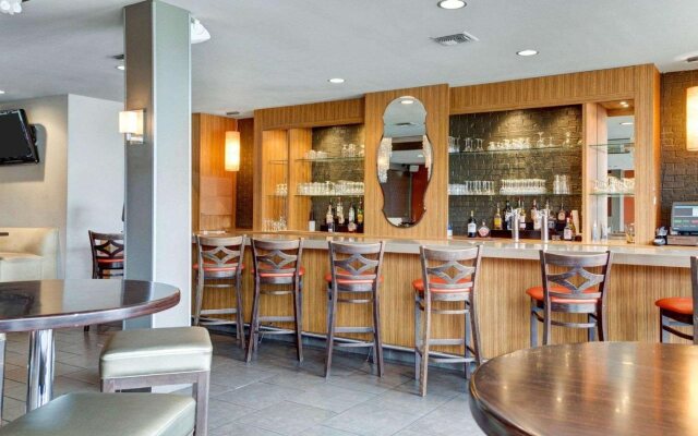 Clarion Inn & Suites Conference Center