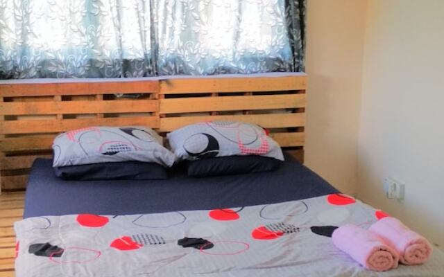 Cozy Broga Pallet TiaraEast