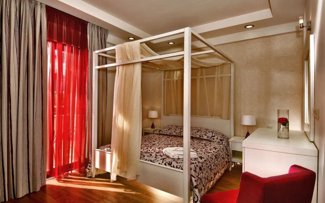 Eva Studios & Apartments