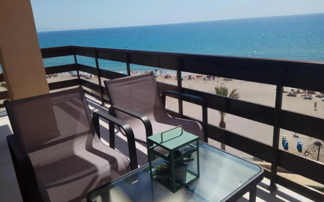 Beach front line luxury apartment, 2 bedroom