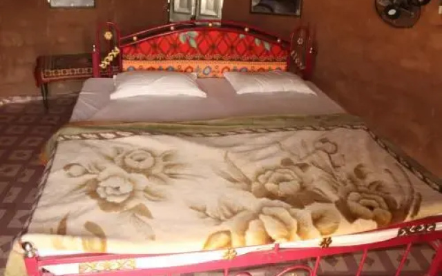Rajwadi Desert Home Stay