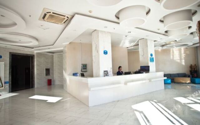 EZZI Hotel (Laocheng Railway Station)