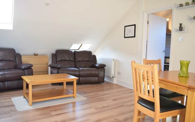 Bright Camberwell 2 Bedroom Flat