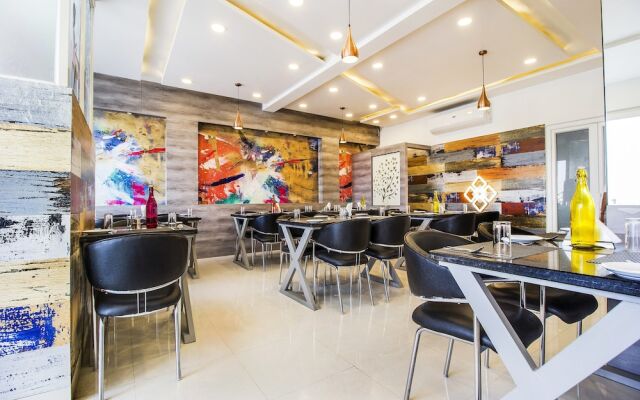 FabHotel Luxurs Gopalpura