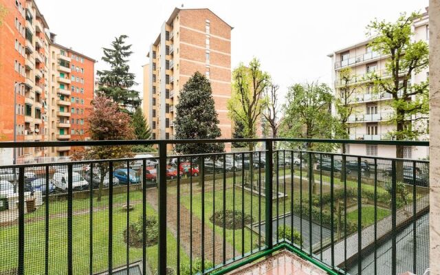 San Siro Stadium Garden Flat