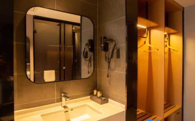 Pinrui Hotel (Tonghua Wanda Plaza)