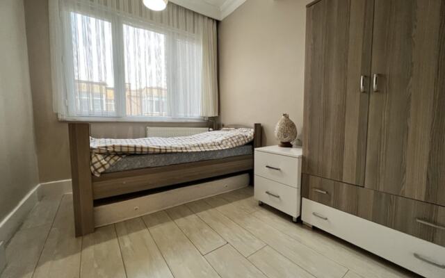 Sleek Flat Close to Osmanbey Metro Station