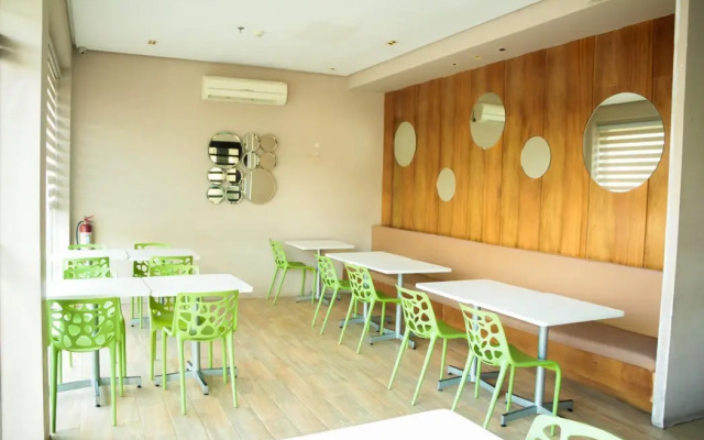 Casablanca Suites Near Airport