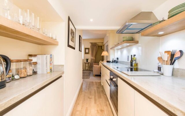 Delightful 2bed Apt in Notting Hill