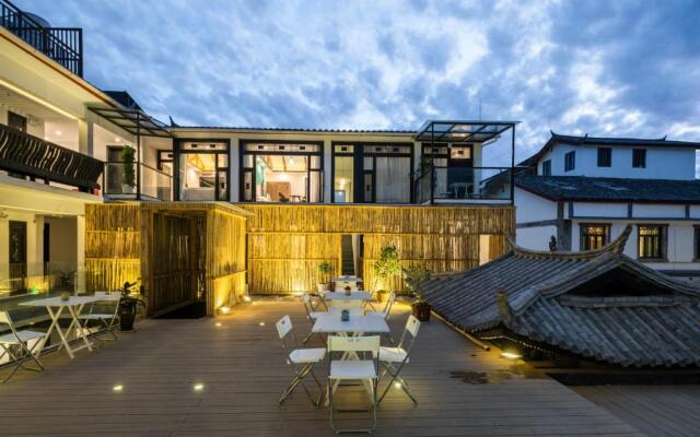 Lijiang Gemmer Hotel