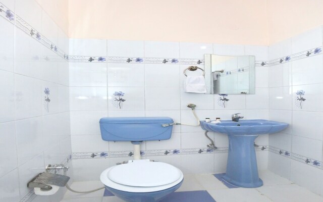 Hotel Paradise by OYO Rooms