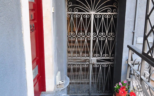 Sicily House