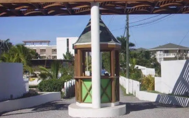 Paradise Oceanic Hotel