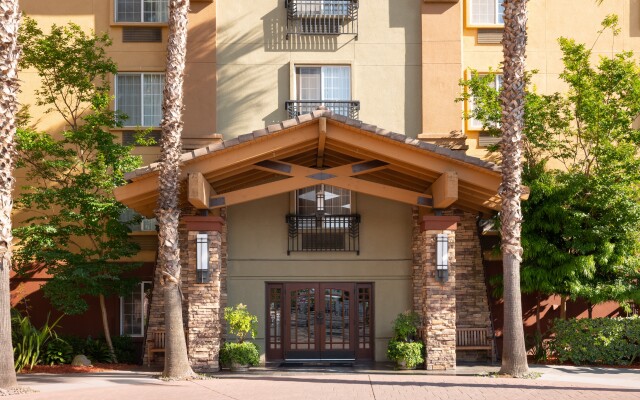 Larkspur Landing Milpitas - An All-Suite Hotel