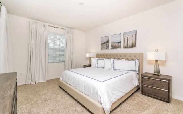 Solterra - 6136 Broad Oak Drive