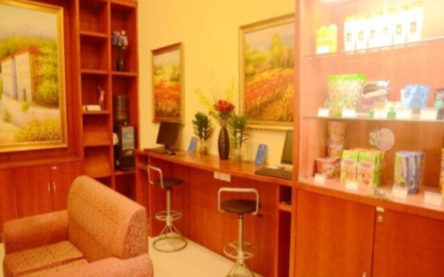 HanTing Hotel (Changzhou Changhong Road Subway Station)