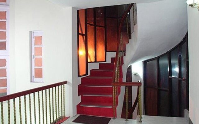 Hotel Himgiri