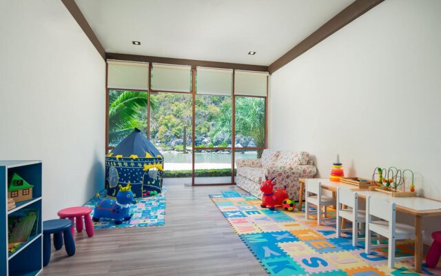 La Isla Pranburi Beach Resort